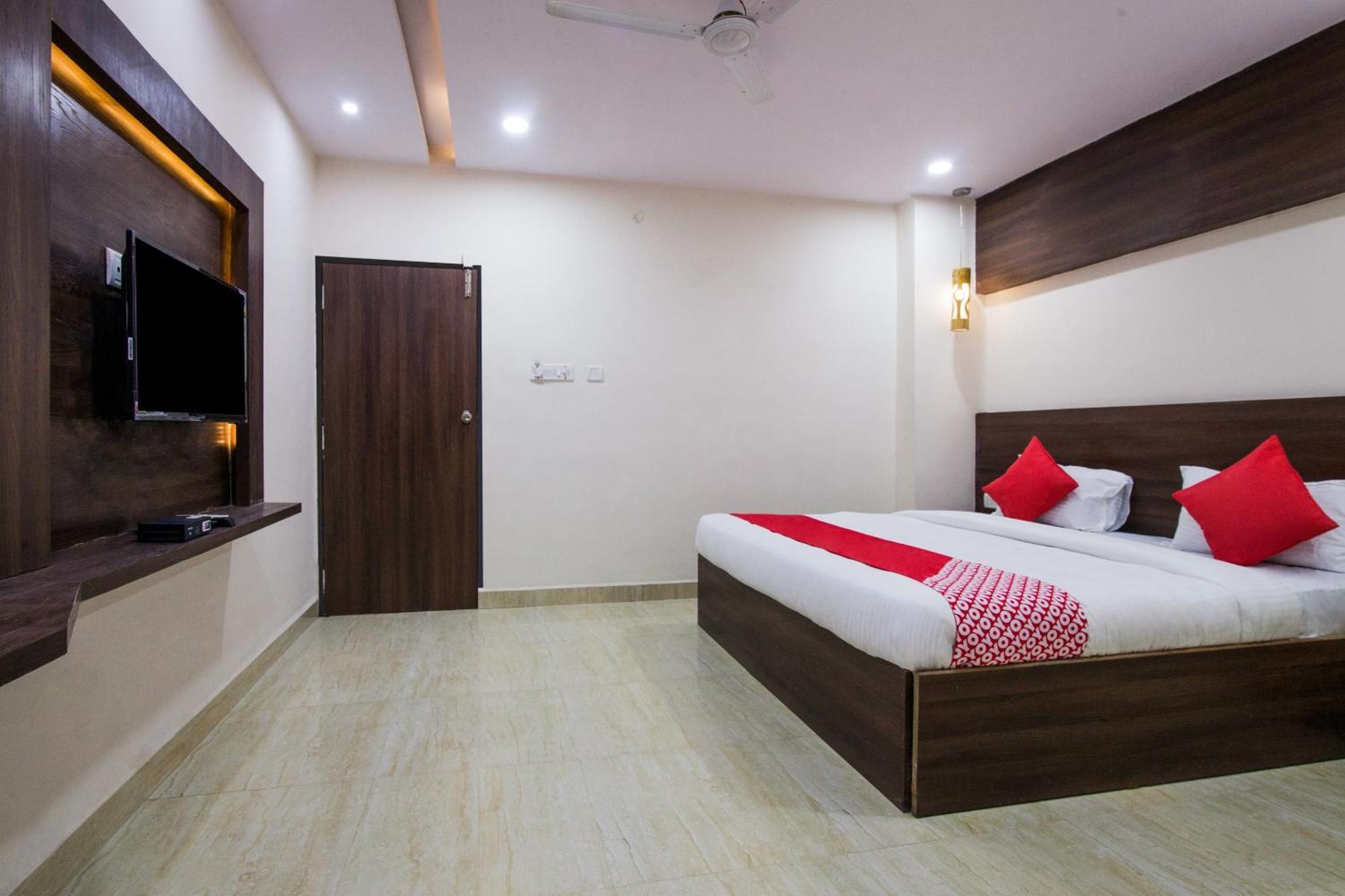 Super Hotel O Holiday Rani Gunj Opp Punjab National Bank Secundurabad Εξωτερικό φωτογραφία