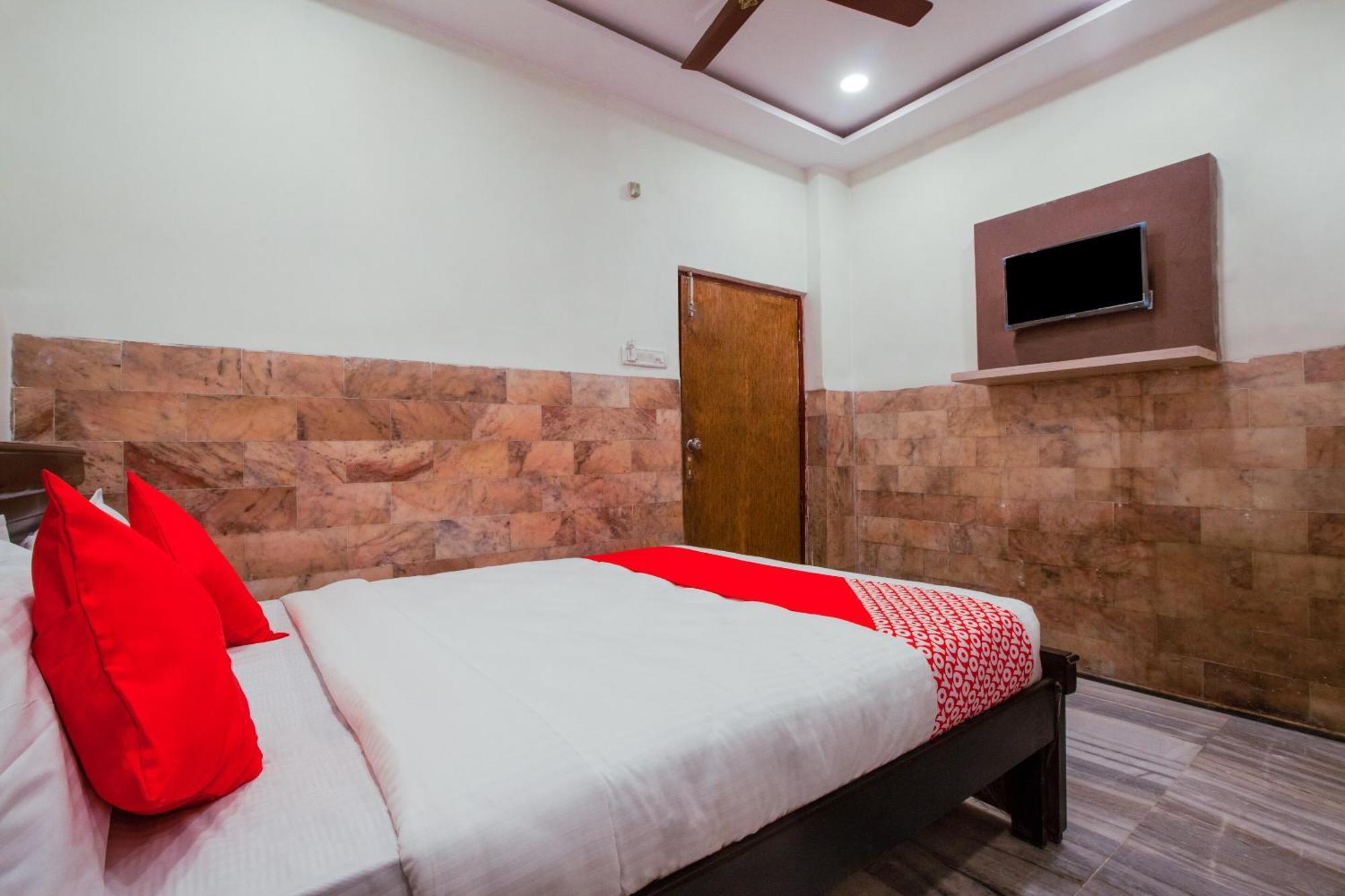 Super Hotel O Holiday Rani Gunj Opp Punjab National Bank Secundurabad Εξωτερικό φωτογραφία