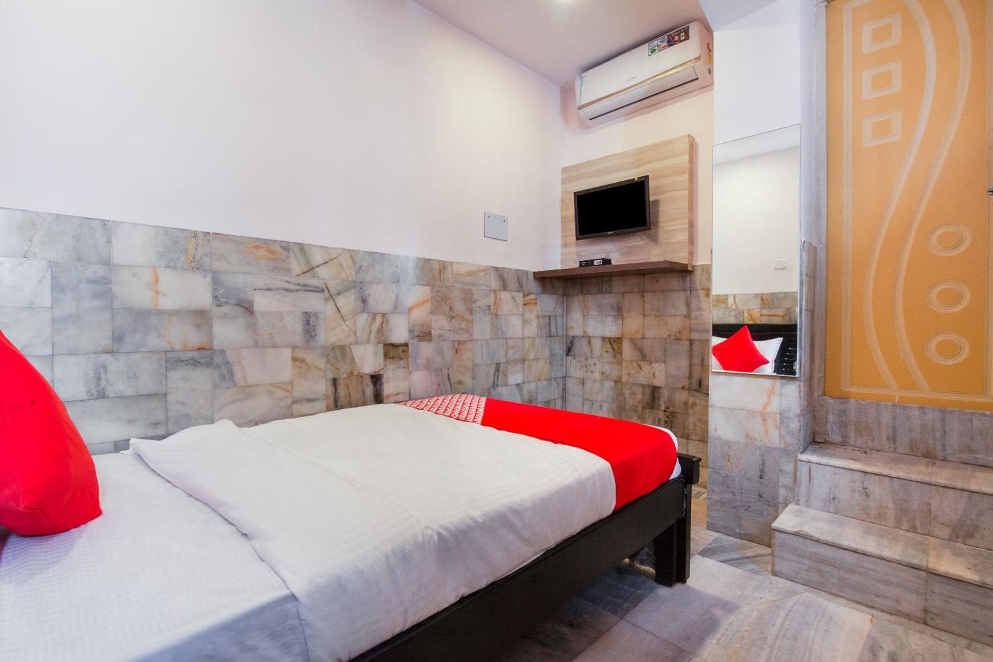 Super Hotel O Holiday Rani Gunj Opp Punjab National Bank Secundurabad Εξωτερικό φωτογραφία